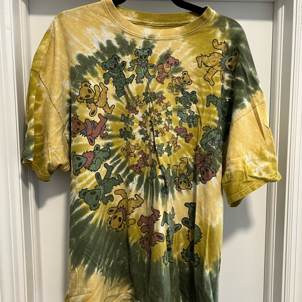 Urban outfitters Grateful Dead shirt.